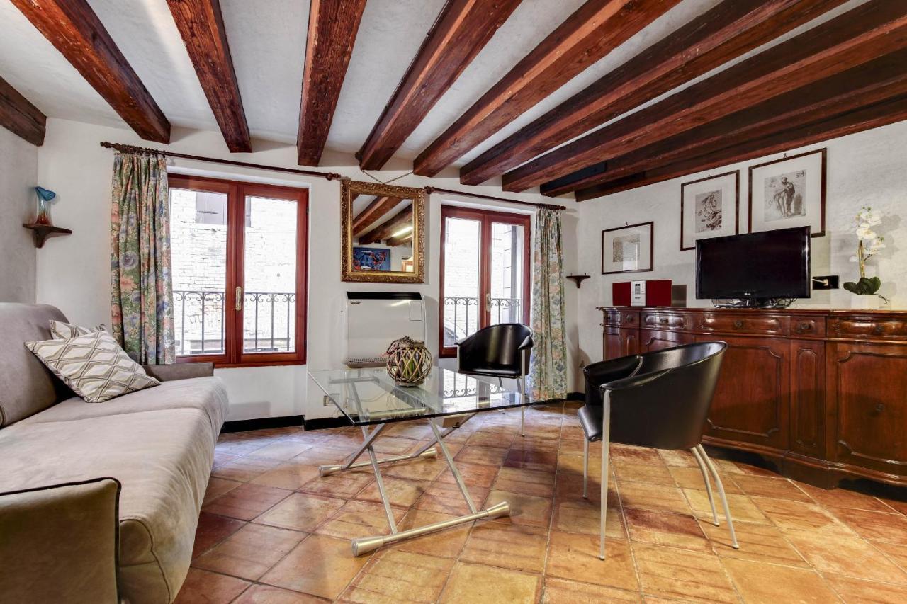 Canal View Suite In Rialto By Wonderful Italy Venesia Bagian luar foto