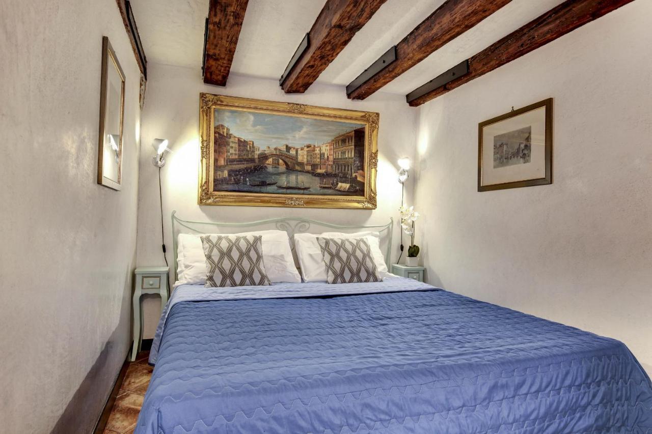Canal View Suite In Rialto By Wonderful Italy Venesia Bagian luar foto
