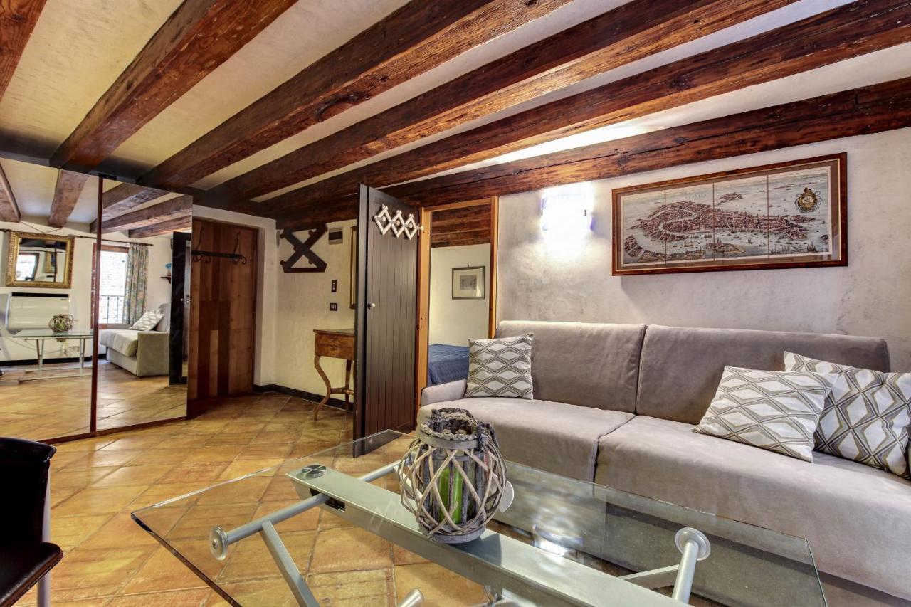 Canal View Suite In Rialto By Wonderful Italy Venesia Bagian luar foto
